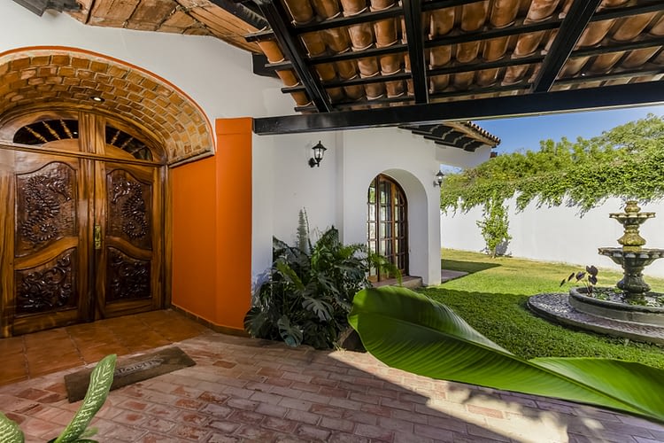 Single Story House Paradise Properties Puerto Vallarta Buy Sell Rent Entrance Garden Fountain